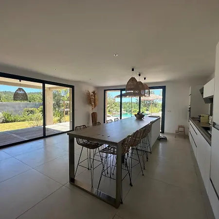 Villa Moderne - 4 Parentales - Vue Sur Le Maquis - Piscine - Boulodrome - Jardin - Porto Vecchio
